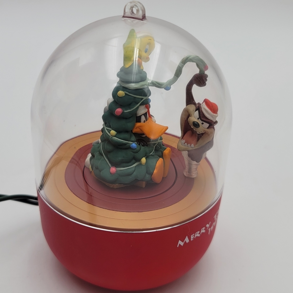 Hallmark Keepsake Ornament Looney Tunes